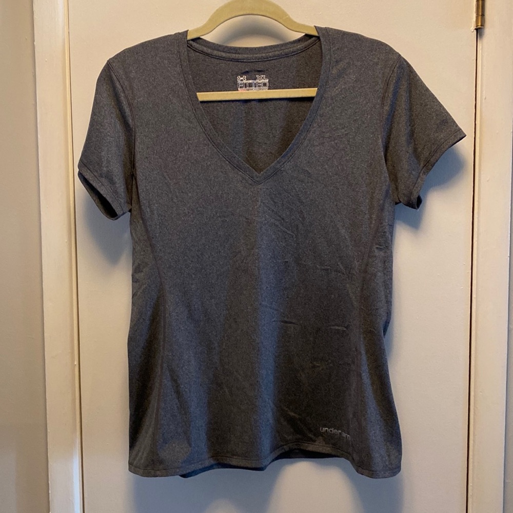 NWOT Under Armour Fitted HeatGear VNeck - Grey